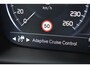 Volvo XC40 T4 211pk [Plug-In] Inscription | Trekhaak | Leder | BLIS | Adaptieve Cruise |