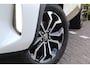 Toyota Yaris Cross 1.5 Hybrid 115 Dynamic Plus | Rijklaar | Parelmoer | Apple/Android | Stoel-/Stuurverw. | Adap.cruise | Navi | LED | Keyless
