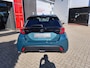 Toyota Yaris 1.5 Hybrid 115 Dynamic COMFORT PACK NIEUW & DIRECT LEVERBAAR! PARKEERSENSOREN STOEL/STUURVERWARMING