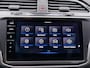 Volkswagen Tiguan Allspace 1.5 TSI R-Line Business+ 7p. Trekhaak - Panoramadak - Camera - 20 Inch