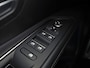 Peugeot 3008 1.2 PureTech GT Line (PANORAMADAK, APPLE CARPLAY, GROOT NAVI, LEDER, STOELVERWARMING, SPORTSTOELEN, GETINT GLAS, KEYLESS, NIEUWSTAAT)