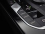 BMW 1-Serie 118i Sport Automaat (APPLE CARPLAY, GROOT NAVI, CLIMATE, LEDER, SPORTSTOELEN, PARKEERSENSOREN, CRUISE, LANE ASSIST, NIEUWSTAAT)