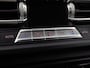BMW 1-Serie 118i Sport Automaat (APPLE CARPLAY, GROOT NAVI, CLIMATE, LEDER, SPORTSTOELEN, PARKEERSENSOREN, CRUISE, LANE ASSIST, NIEUWSTAAT)