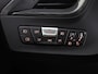 BMW 1-Serie 118i Sport Automaat (APPLE CARPLAY, GROOT NAVI, CLIMATE, LEDER, SPORTSTOELEN, PARKEERSENSOREN, CRUISE, LANE ASSIST, NIEUWSTAAT)
