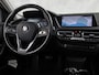 BMW 1-Serie 118i Sport Automaat (APPLE CARPLAY, GROOT NAVI, CLIMATE, LEDER, SPORTSTOELEN, PARKEERSENSOREN, CRUISE, LANE ASSIST, NIEUWSTAAT)