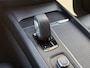 Volvo V60 2.0 B3 Momentum Advantage Sportstoelen / Trekhaak / Camera / Dealer Onderhouden