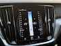 Volvo V60 2.0 B3 Momentum Advantage Sportstoelen / Trekhaak / Camera / Dealer Onderhouden