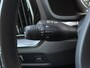 Volvo V60 2.0 B3 Momentum Advantage Sportstoelen / Trekhaak / Camera / Dealer Onderhouden