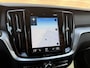 Volvo V60 2.0 B3 Momentum Advantage Sportstoelen / Trekhaak / Camera / Dealer Onderhouden