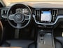 Volvo V60 2.0 B3 Momentum Advantage Sportstoelen / Trekhaak / Camera / Dealer Onderhouden