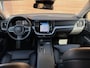 Volvo V60 2.0 B3 Momentum Advantage Sportstoelen / Trekhaak / Camera / Dealer Onderhouden