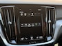 Volvo V60 2.0 B3 Momentum Advantage Sportstoelen / Trekhaak / Camera / Dealer Onderhouden