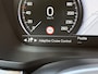 Volvo V60 2.0 B3 Momentum Advantage Sportstoelen / Trekhaak / Camera / Dealer Onderhouden