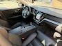 Volvo V60 2.0 B3 Momentum Advantage Sportstoelen / Trekhaak / Camera / Dealer Onderhouden