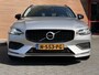 Volvo V60 2.0 B3 Momentum Advantage Sportstoelen / Trekhaak / Camera / Dealer Onderhouden