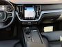 Volvo V60 2.0 B3 Momentum Advantage Sportstoelen / Trekhaak / Camera / Dealer Onderhouden