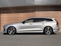 Volvo V60 2.0 B3 Momentum Advantage Sportstoelen / Trekhaak / Camera / Dealer Onderhouden