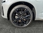 Volvo XC60 2.0 T6 Plug-in hybrid AWD Ultra Black Edition | SOH 100% | Trekhaak | Panoramadak | 360° camera