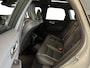 Volvo XC60 2.0 T6 Plug-in hybrid AWD Ultra Black Edition | SOH 100% | Trekhaak | Panoramadak | 360° camera