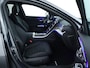 Mercedes-Benz C-klasse Estate 300 e Business Solution AMG | Trekhaak | Nightpakket | AMG Line Premium Plus | 360°-camera | Head-up display | Burmester® 3D sound system | Inclusief 24 maanden MB Certified garantie voor Europa.