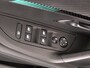 Peugeot 2008 1.2 PureTech Allure Navigatie Cruise control Lichtmetalen velgen Climate control Parkeersensor achter Apple Carplay/ Android auto Camera
