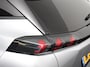 Peugeot 2008 1.2 PureTech Allure Navigatie Cruise control Lichtmetalen velgen Climate control Parkeersensor achter Apple Carplay/ Android auto Camera