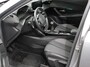Peugeot 2008 1.2 PureTech Allure Navigatie Cruise control Lichtmetalen velgen Climate control Parkeersensor achter Apple Carplay/ Android auto Camera