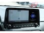 Hyundai Kona 1.6 GDI HEV Premium | Stoelverkoeling | Stuurwielverwarming | Stoelverwarming voorzijde | Achteruitrijcamera | Apple Carplay | Android Auto | Head-up display