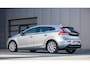 Volvo V40 1.5 T3 Summum 1e Eig|Ori .NL|Leder|Camera|Navi|Trekhaak