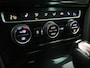 Volkswagen Golf 2.0 TSI GTI 220Pk Automaat (NAVIGATIE, CLIMATE, LEDER, STOELVERWARMING, SPORTSTOELEN, GETINT GLAS, XENON, NIEUWSTAAT)