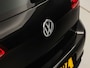 Volkswagen Golf 2.0 TSI GTI 220Pk Automaat (NAVIGATIE, CLIMATE, LEDER, STOELVERWARMING, SPORTSTOELEN, GETINT GLAS, XENON, NIEUWSTAAT)