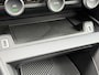 Citroën C4 1.2 Puretech Feel Edition 130PK, Camera, Stoelverwarming, Navigatie, Parkeersensoren, all season banden