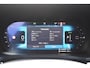 Volvo V60 T8 455PK Plug-in hybrid AWD Plus Dark / 360 Camera / Harman Kardon / Head-up display / Panorama schuifdak / Stoel- en stuurverwarming / Trekhaak / Elektrische stoelen met geheugen