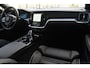 Volvo V60 T8 455PK Plug-in hybrid AWD Plus Dark / 360 Camera / Harman Kardon / Head-up display / Panorama schuifdak / Stoel- en stuurverwarming / Trekhaak / Elektrische stoelen met geheugen