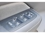 Volvo V60 T8 455PK Plug-in hybrid AWD Plus Dark / 360 Camera / Harman Kardon / Head-up display / Panorama schuifdak / Stoel- en stuurverwarming / Trekhaak / Elektrische stoelen met geheugen