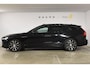 Volvo V60 T8 455PK Plug-in hybrid AWD Plus Dark / 360 Camera / Harman Kardon / Head-up display / Panorama schuifdak / Stoel- en stuurverwarming / Trekhaak / Elektrische stoelen met geheugen