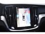 Volvo V60 T8 455PK Plug-in hybrid AWD Plus Dark / 360 Camera / Harman Kardon / Head-up display / Panorama schuifdak / Stoel- en stuurverwarming / Trekhaak / Elektrische stoelen met geheugen