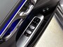 Mercedes-Benz C-klasse 300 e Business Solution AMG | Trekhaak | Comfortpakket Plus | Nightpakket | Middenconsole metaalstructuur |
