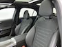 Mercedes-Benz C-klasse 300 e Business Solution AMG | Trekhaak | Comfortpakket Plus | Nightpakket | Middenconsole metaalstructuur |