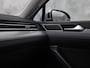 Volkswagen Passat Variant 1.4 TSI PHEV GTE 218Pk Automaat (APPLE CARPLAY, SOH 88,9%, GROOT NAVI, CAMERA, TREKHAAK, KEYLESS, SPORTSTOELEN, STOELVERWARMING, GETINT GLAS, NIEUWSTAAT)