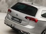 Volkswagen Passat Variant 1.4 TSI PHEV GTE 218Pk Automaat (APPLE CARPLAY, SOH 88,9%, GROOT NAVI, CAMERA, TREKHAAK, KEYLESS, SPORTSTOELEN, STOELVERWARMING, GETINT GLAS, NIEUWSTAAT)