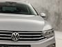 Volkswagen Passat Variant 1.4 TSI PHEV GTE 218Pk Automaat (APPLE CARPLAY, SOH 88,9%, GROOT NAVI, CAMERA, TREKHAAK, KEYLESS, SPORTSTOELEN, STOELVERWARMING, GETINT GLAS, NIEUWSTAAT)