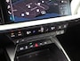 Audi A3 Sportback 40 TFSI e Sport 204Pk Automaat (APPLE CARPLAY, GROOT NAVI, LEDER, STOELVERWARMING, SPORTSTOELEN, ADAPTIVE CRUISE, GETINT GLAS, NIEUWSTAAT)