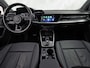 Audi A3 Sportback 40 TFSI e Sport 204Pk Automaat (APPLE CARPLAY, GROOT NAVI, LEDER, STOELVERWARMING, SPORTSTOELEN, ADAPTIVE CRUISE, GETINT GLAS, NIEUWSTAAT)