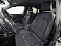 Audi A3 Sportback 40 TFSI e Sport 204Pk Automaat (APPLE CARPLAY, GROOT NAVI, LEDER, STOELVERWARMING, SPORTSTOELEN, ADAPTIVE CRUISE, GETINT GLAS, NIEUWSTAAT)