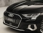 Audi A3 Sportback 40 TFSI e Sport 204Pk Automaat (APPLE CARPLAY, GROOT NAVI, LEDER, STOELVERWARMING, SPORTSTOELEN, ADAPTIVE CRUISE, GETINT GLAS, NIEUWSTAAT)