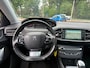 Peugeot 308 SW 1.2 PureTech Blue Lease Executive * NAP*CRUISE*A. CAMERA*DVD ACHTER*PANO*CLIMA*TREKHAAK *