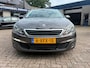 Peugeot 308 SW 1.2 PureTech Blue Lease Executive * NAP*CRUISE*A. CAMERA*DVD ACHTER*PANO*CLIMA*TREKHAAK *
