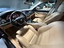 BMW 5-Serie Touring 528i High Executive|SOFTCLOSE|KEYLESS|MEMORY|LEDER|ACC|HUD|DODEHOEK|STOELV|CAMERA|PDC|LED|17INCH|