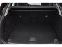 Volvo XC60 T6 350PK Automaat Plug-in hybrid AWD Plus Bright Panoramisch schuif-kanteldak / Google infotainment / Lederen bekleding / Parkeersensoren voor en achter met parkeercamera / Road Sign information / Cruise Control